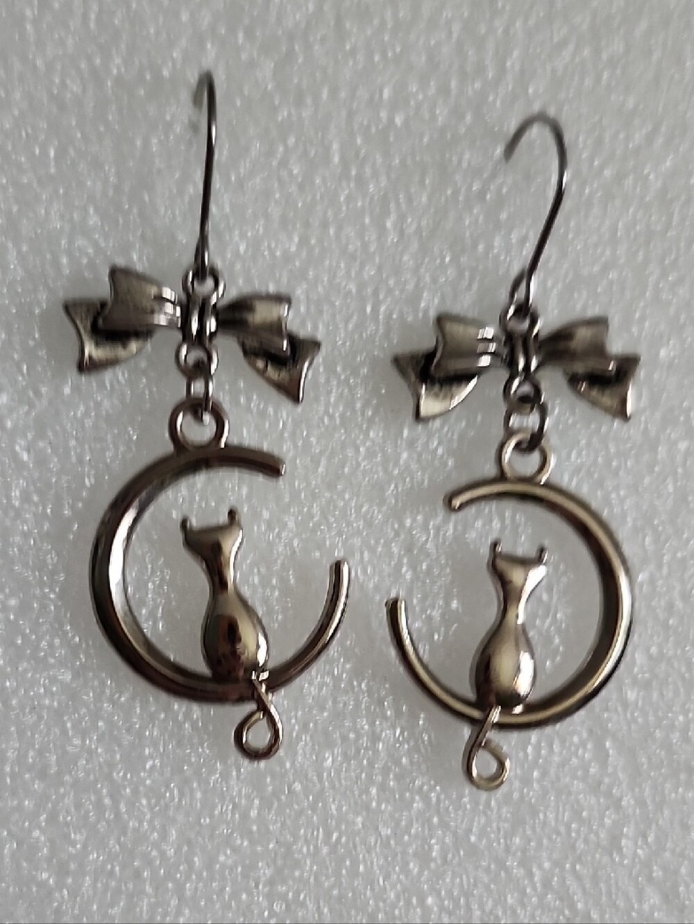 Hand Crafted Silver-Tone Cat and Bow Dangle Earrings